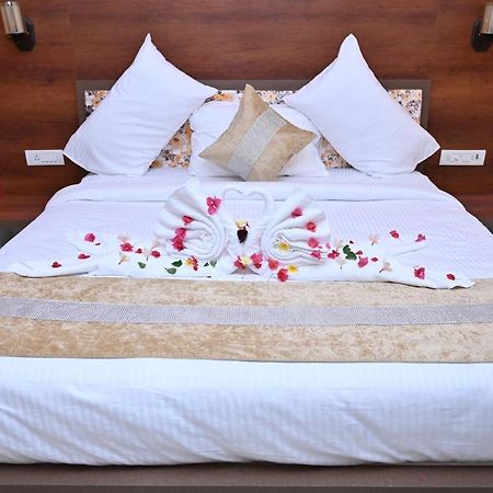 Hotel Bhairav Niwas Біканер Екстер'єр фото